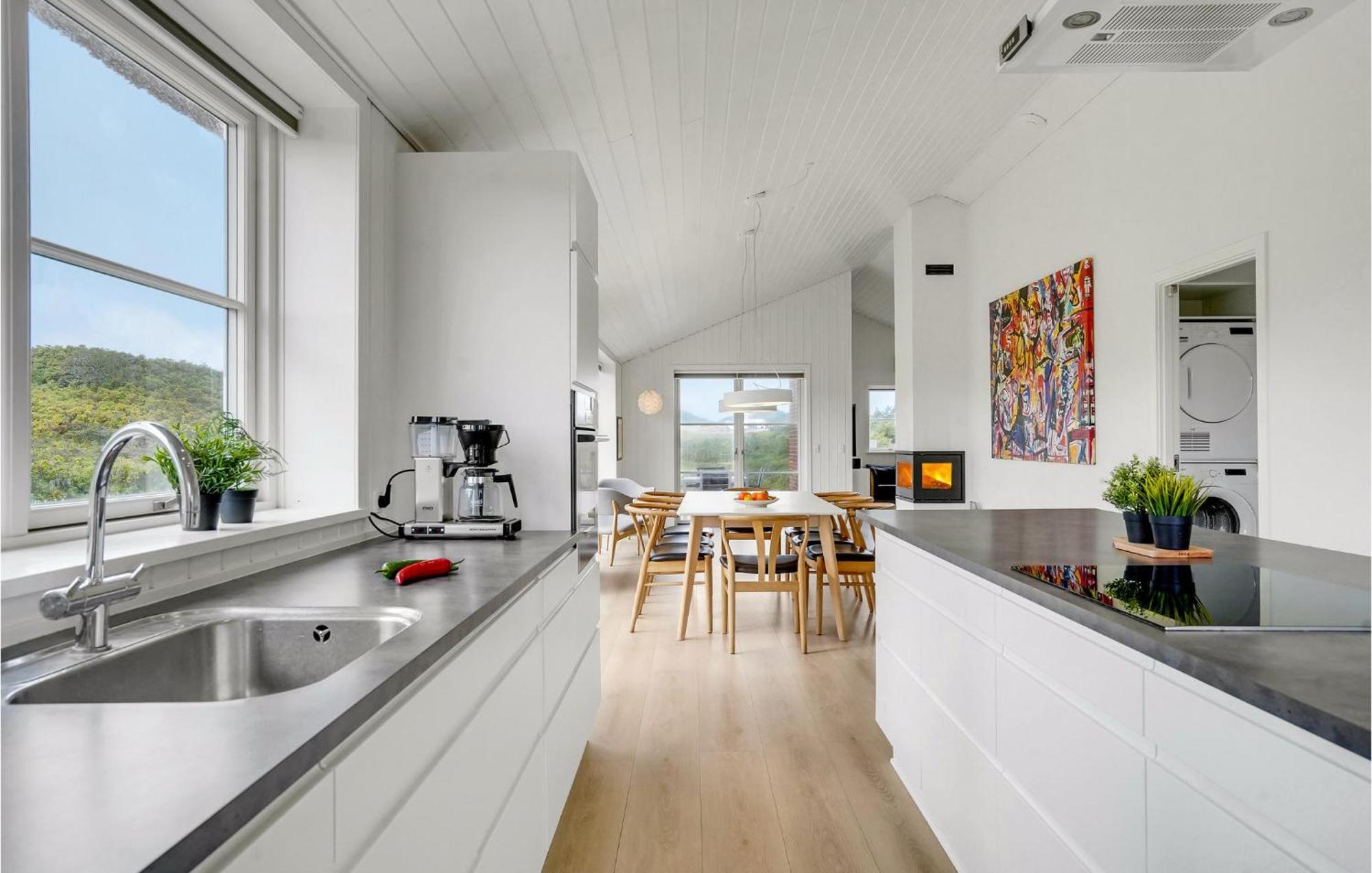 Amazing Home In Blavand With Wifi Exterior photo