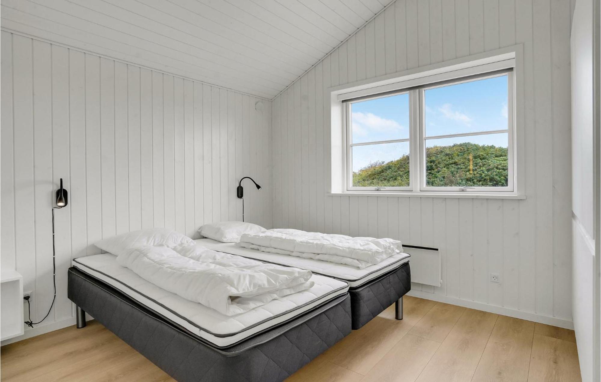 Amazing Home In Blavand With Wifi Exterior photo