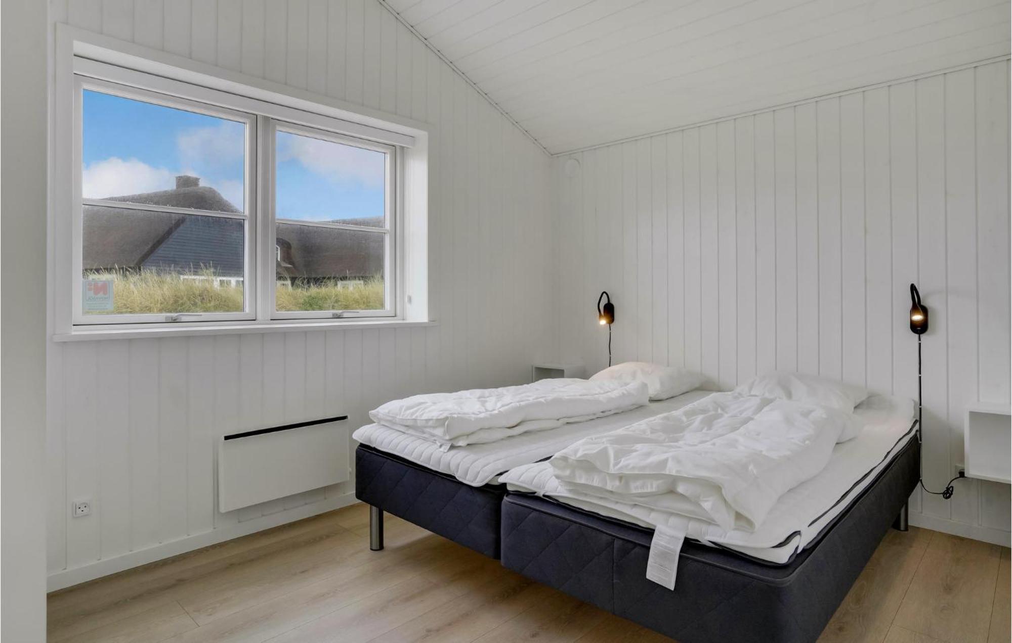 Amazing Home In Blavand With Wifi Exterior photo